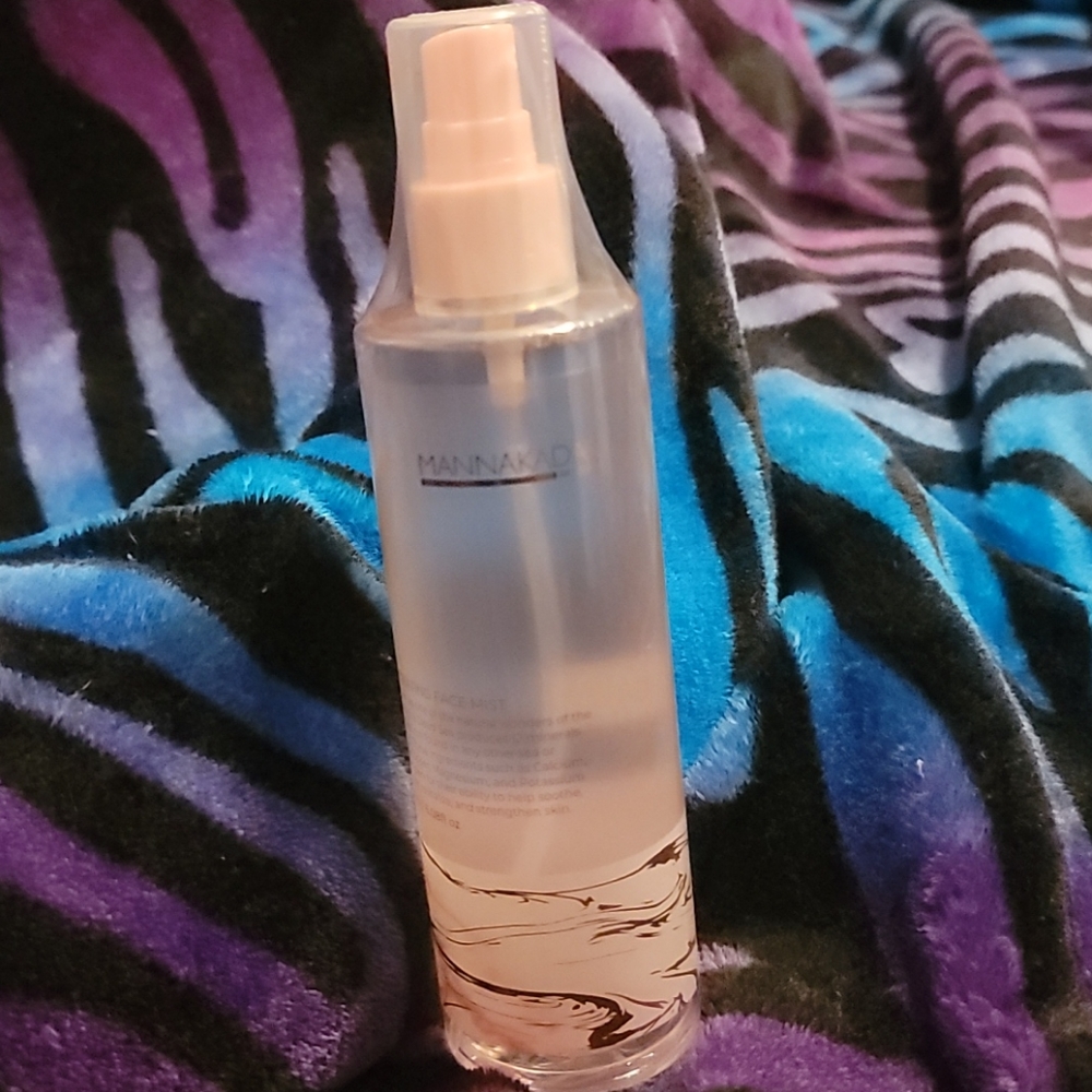 MANNA KADAR hydrating face mist.